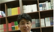 고봉준 경희대 교수, 16회 ‘젊은 평론가상’ 수상