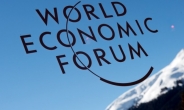 리커창 vs. 글로벌 경제계 ‘썰전’…다보스 포럼, 中경제 위기론 논쟁터로