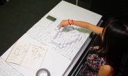 [영상]트랜스포머 책상?… MIT에서 만들면 책상도 변신한다