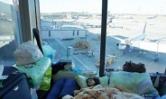 영화 ‘터미널’ 실제 주인공? 러시아 공항서 사는 가족