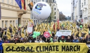 파리기후변화협약 후원, ‘친환경’ 둔갑하는 기업들
