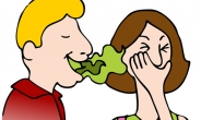 [건강 3650] ‘입냄새’ 원인되는 충치와 치주염 치료가 중요