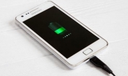 휴대폰 ‘배터리 갈증’ 해소법 무한진화