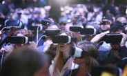 [MWC 개막 VR(가상현실)은 미래다] ‘비욘드 모바일’…IT기업 가상현실 쟁탈전 ‘현실’서 불붙다