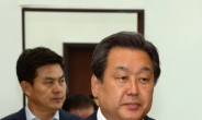 친박 “김무성, 朴대통령에 전쟁 선포...비대위체제 검토”