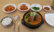 광주 국립아시아문화전당 앞 충장로 맛집 뚝배기 감자탕 ‘뚝사발’ 한국의 맛 전한다