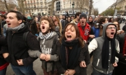 ‘프랑스 노동법 개정 반대 총파업’에 에펠탑도 ‘깜깜’