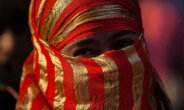 ‘법보다 가까운 원로회’… 인도 여성의 눈물