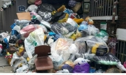 ‘쓰레기 집’ 청소만 5시간…찜통더위 속 ‘이웃사랑’