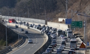 추석 연휴 고속도로는 쓰레기장…평소보다 80% 증가