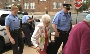 “체포되고 싶어요”…美 102세 할머니 소원성취