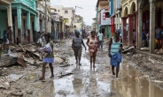 매슈 지나간 아이티 사망자 최소 283명…물 빠지면서 사망자 발견 급증
