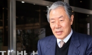 崔 변호인 “광범위한 국정농단 의혹 관련 묻자 최순실 웃었다”