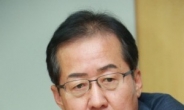 한국당 ‘홍준표’ 굳히기…바른정당 대항마는?
