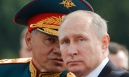 푸틴 “美 외교관 755명 러시아 떠나라”…외교전 선포