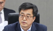 “대기업은 혁신성장 한 축”…金부총리 규제 풀까