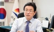 [정치人 정치를 말하다-경북도지사 출마 선언 이철우 의원] “동해안 개발…먹거리·고용 창출”