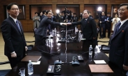 [3보] 남북 “정상회담 4월 27일 개최 합의…공동보도문 채택”