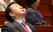 “제왕적 국회의원은 어떡할까요?”…김성태 ‘공항 프리패스’에 여전한 비난 여론