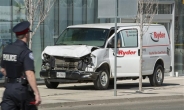 토론토 대낮 차량돌진…“테러 가능성도”