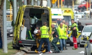 ”뉴질랜드 모스크 총격으로 최소 30명 사망 추정”…용의자 4명 체포