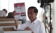 인도네시아 조코위, 재집권 성공…반대 측 “100만명 당선 반대 시위 나설것” 엄포