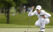 여자 PGA 챔피언십 4타차 3위로 반환점 돈 박성현