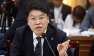 장제원 “한국당 새누리당으로 회귀, 미래 안보여 답답”