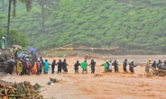 인도 남부 ‘100년만 홍수’…최악의 물난리