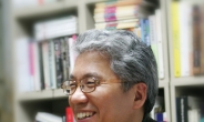 [지금 대학가] 삼육대 김용선 교수, 23번째 개인전 ‘사물과 꿈-책은 색깔이다’