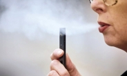 ‘액상형 전자담배’ 얼마나 해롭기에…