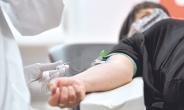 코로나 ‘면역증명서’ 꺼내는 유럽, 왜?