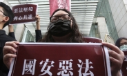中, ‘홍콩인 지원’ 대만에 “홍콩 일에 관여 말라” 경고…英, 홍콩인 시민권 획득 방안 검토 나서