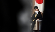 일본 검찰, 스가 총리 측근 ‘前 농림상’ 뇌물 혐의 수사