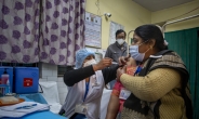 '인구 대국' 인도 16일, 인도네시아 13일부터 코로나백신 접종