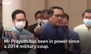 기자가 바이러스?…날선 질문에 손소독제 뿌린 태국 총리 기행 논란