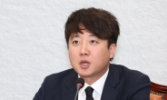 탁현민 ‘이준석군’에 “文 참모의 민낯, 진보 꼰대정권” 비판한 이준석