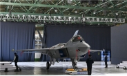 위용 드러낸 KF-X…세계 8번째 첨단 전투기 생산국 반열 올랐다