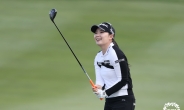 이다연, 137야드 샷이글…KLPGA 개막전 단독선두