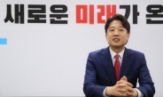 “이준석 효과”…국민의힘, 지지율 39.7% 역대 최고치