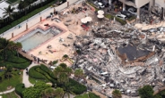 플로리다 아파트 붕괴 ‘99명 소재파악 안돼’