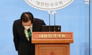 [헤럴드pic] 인사하는 정세균 전 국무총리