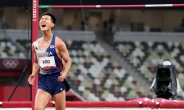 [속보] 우상혁, 2m35 넘었다… 한국 신기록, 메달 가시권