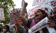 9세 여아 집단 성폭행·살해에 인도 민심 ‘폭발’…연일 시위