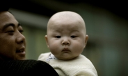 “공산당원은 자녀 셋 낳아야. 비혼·무자녀 핑계 안돼”…中 관영매체 논평 논란