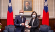 차이잉원, 대만 방문 프랑스 의원에 “EU와 무역협상 진전되기를 희망”