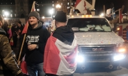 캐나다 트럭시위 점입가경…美 포드, 부품 하늘 수송 검토