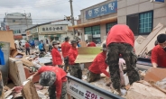 포항·경주 태풍 피해지역 복구 ‘구슬땀’…자원봉사자, 군인 등 추석 연휴 반납