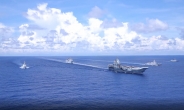 “중국의 해군 확장 따라가기 힘들다”..美 해군장관의 고백