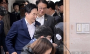 [헤럴드pic] 브리핑실로 들어오는 원희룡 국토교통부 장관